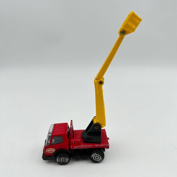 Tonka Toys Vintage 35 Tonka Red And Yellow Bucket Truck Made In